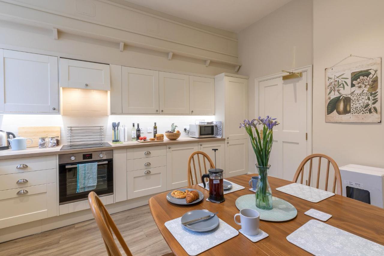1, 71 Micklegate,